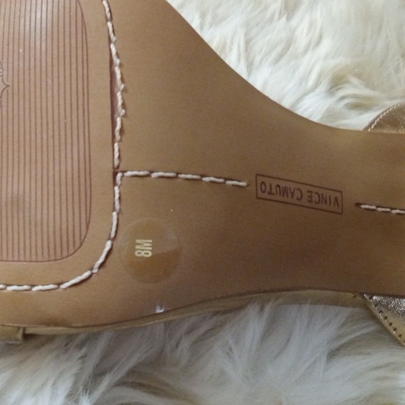 🆕⭐ Vince Camuto Gold heel sandal - Picture 9 of 11